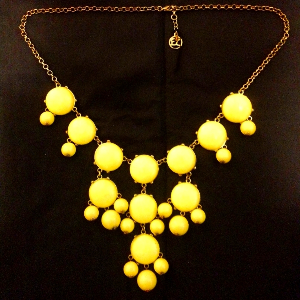 Beautiful Golden Erica Lyons Statement Necklace-